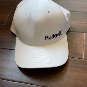Hurley hat one size fits all